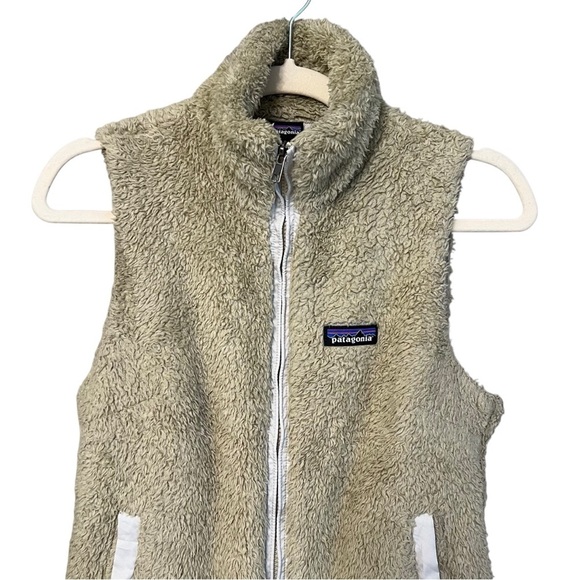 Patagonia Women’s Los Gatos Sherpa Vest Beige Small Cozy Layer Outdoor Hiking - Picture 2 of 5